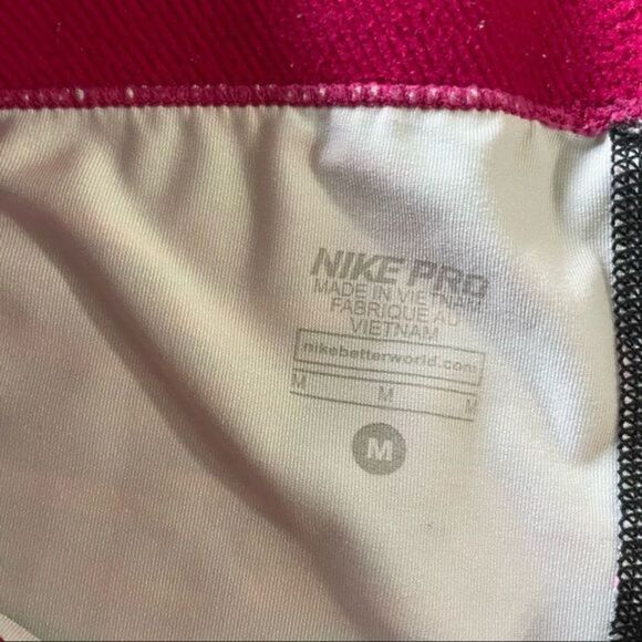 Nike Pro Dri-Fit Printed Relay Crop Activewear Bottoms Size Medium - Picture 8 of 8